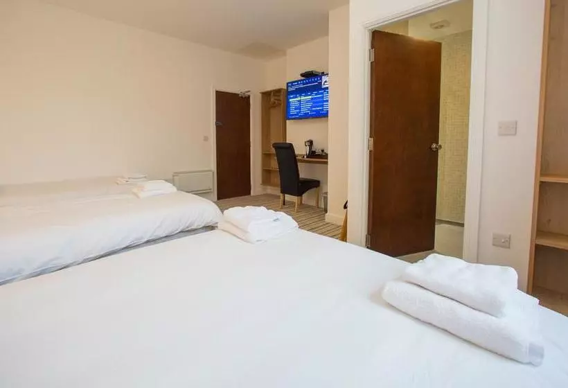 هتل Solar Strand Express