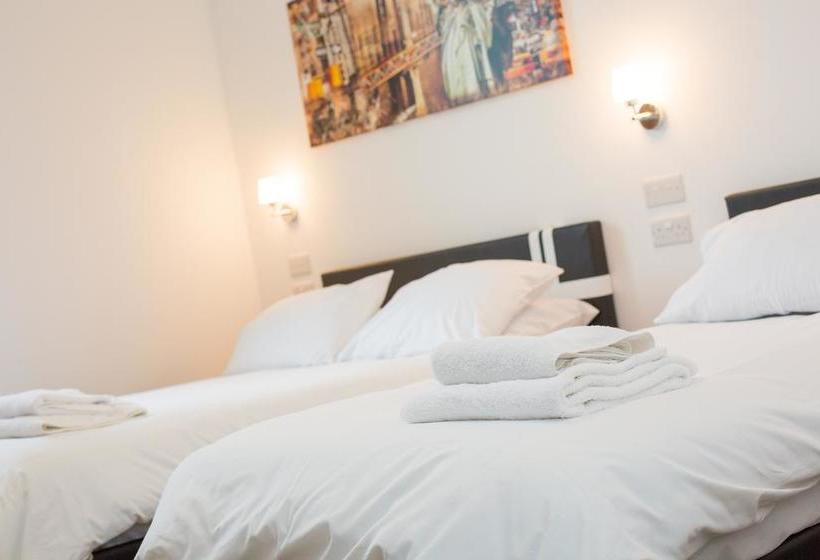 בית מלון כפרי Solar Strand Express