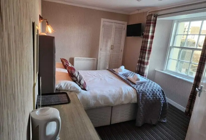 هتل West End Guest House