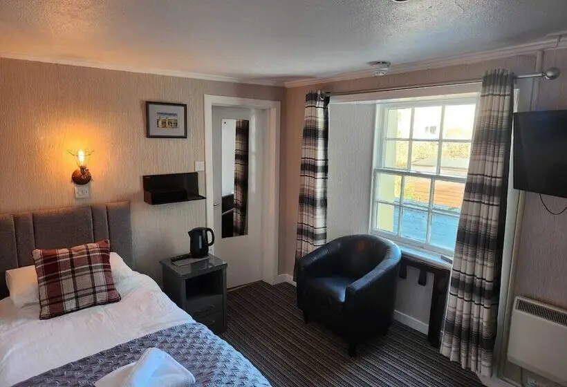 هتل West End Guest House