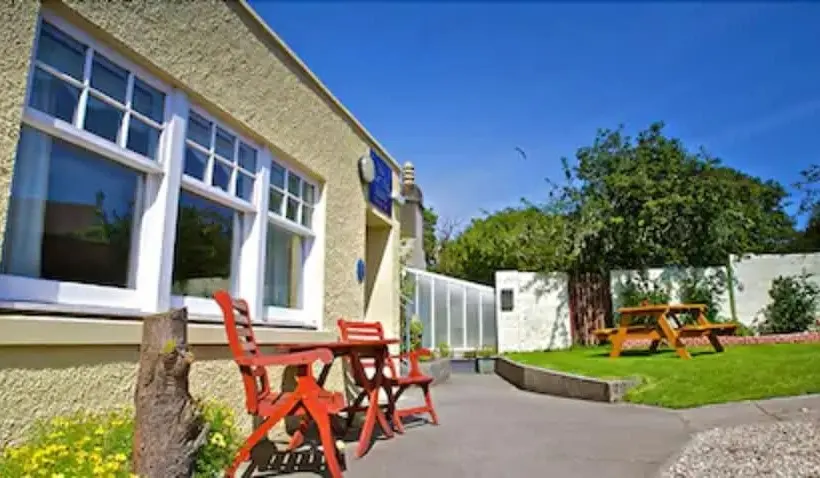 هتل West End Guest House