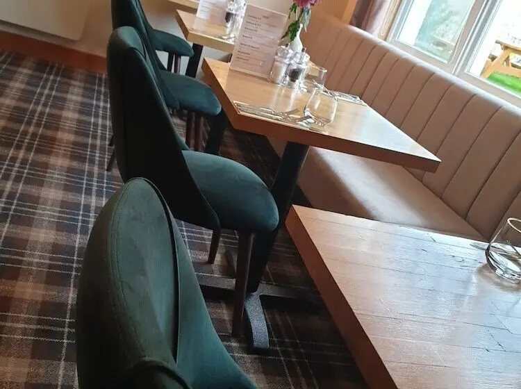 هتل West End Guest House