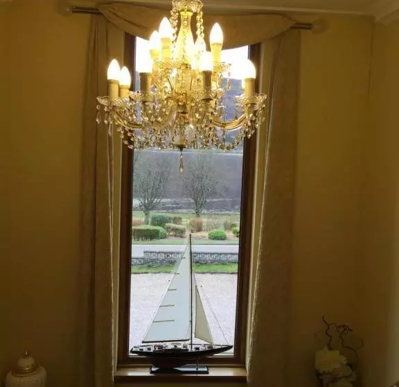تختخواب و صبحانه Westcourt Guest House