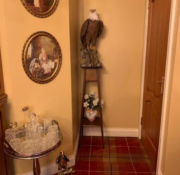 تختخواب و صبحانه Westcourt Guest House