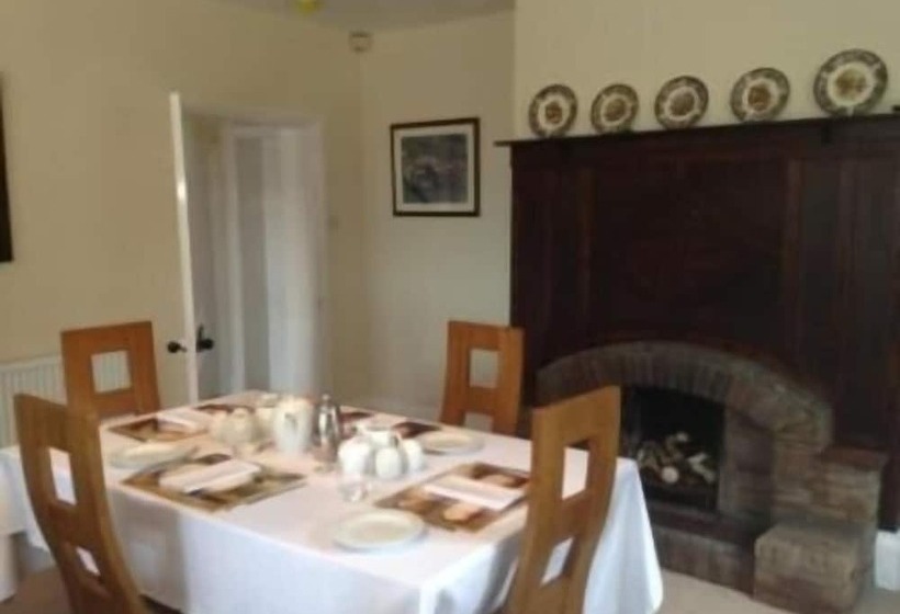 Whitethorn Bed And Breakfast