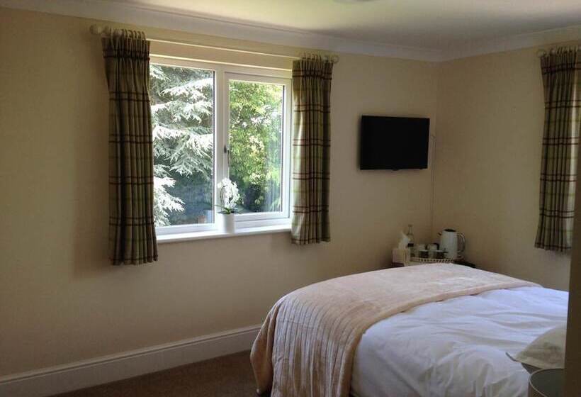 Whitethorn Bed And Breakfast