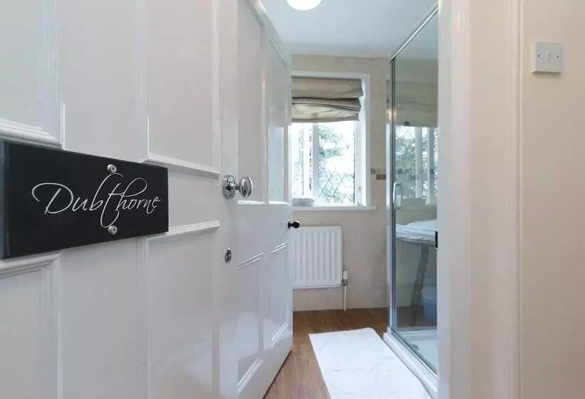 Whitethorn Bed And Breakfast