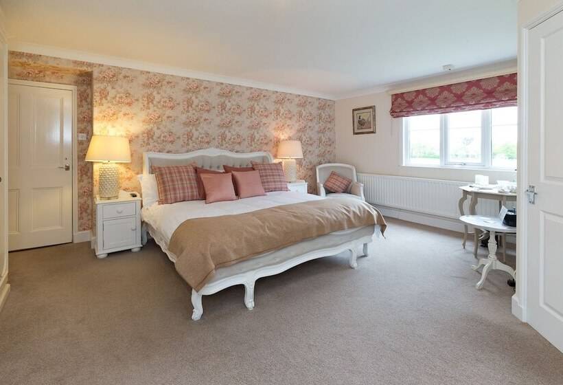 Whitethorn Bed And Breakfast