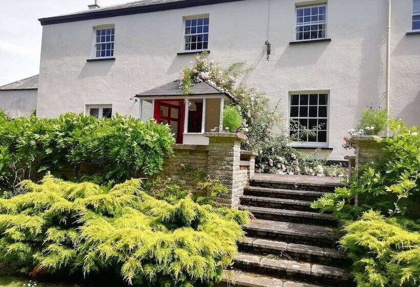 Buckley Farmhouse B & B