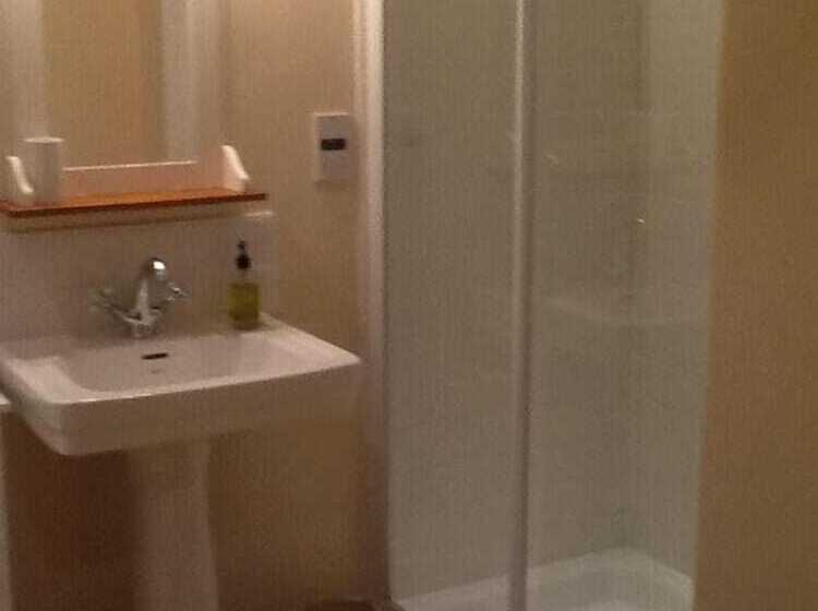 Buckley Farmhouse B & B