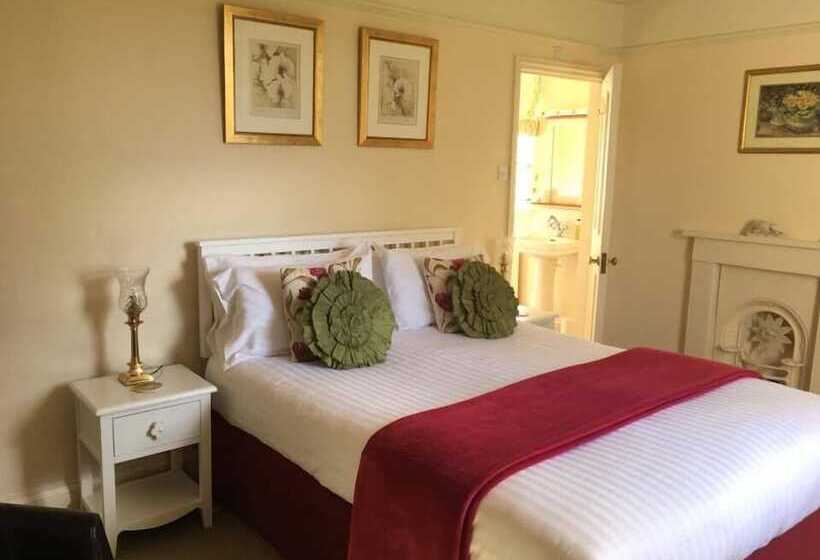 Buckley Farmhouse B & B