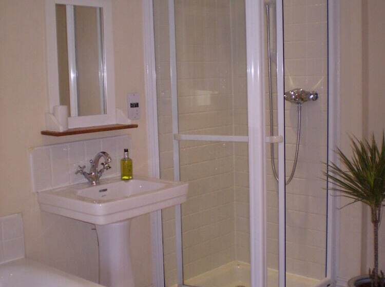 Buckley Farmhouse B & B