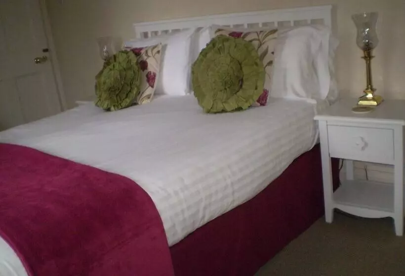 Buckley Farmhouse B & B