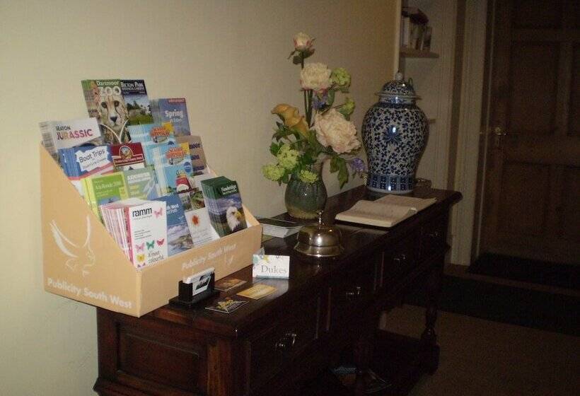 Buckley Farmhouse B & B