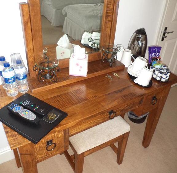 تختخواب و صبحانه Cook S Quarters