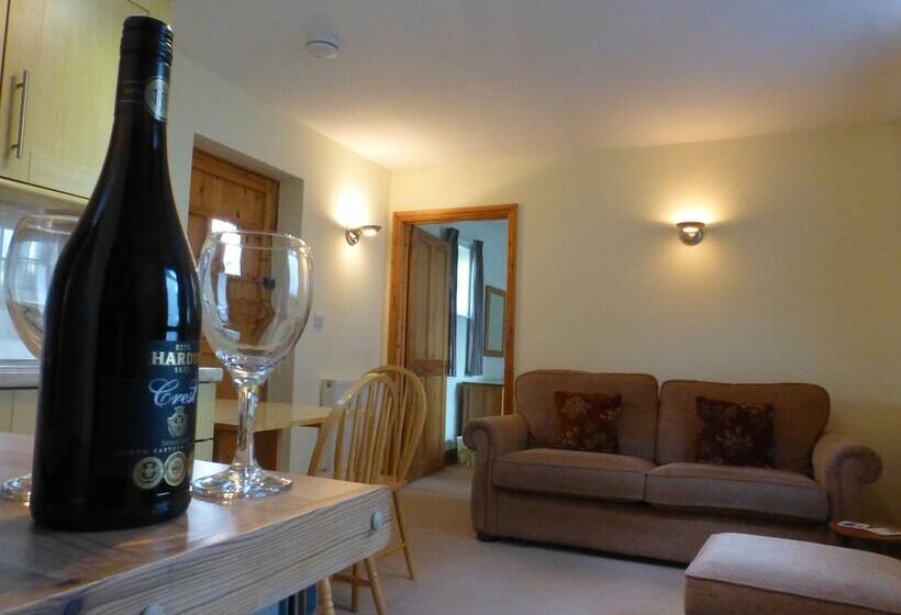 צימר Courtbrook Farm