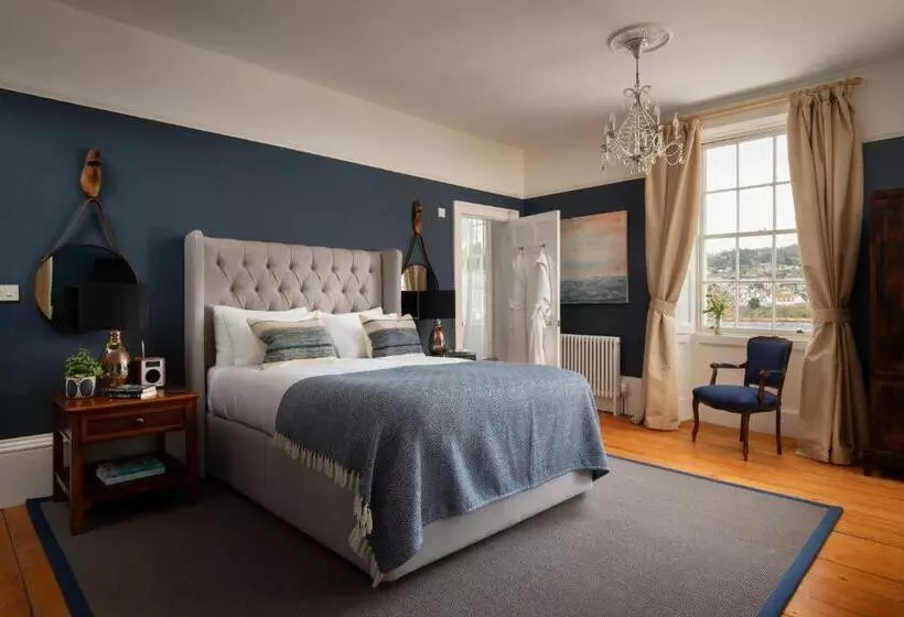 تختخواب و صبحانه Dorset House