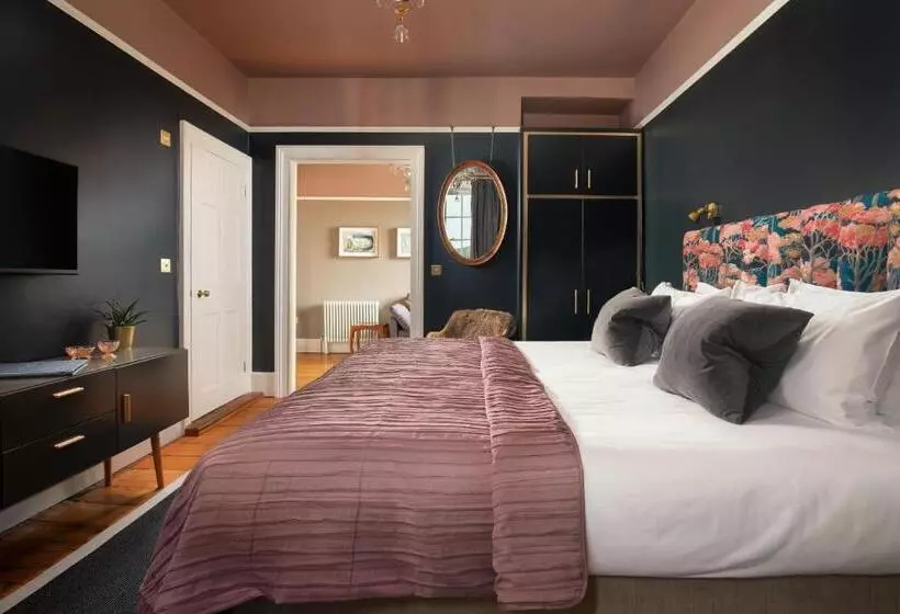 تختخواب و صبحانه Dorset House