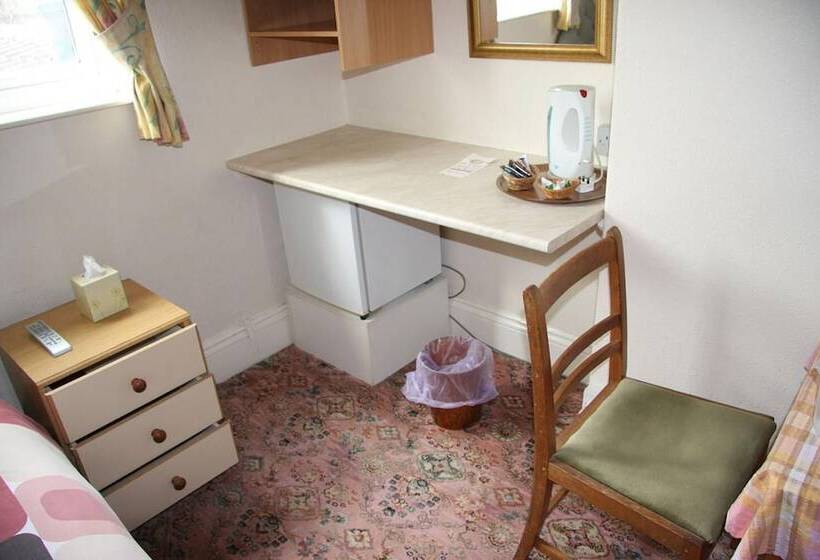 민박 Dove Court Travel Lodge 7   Top Floor Double Bedroom