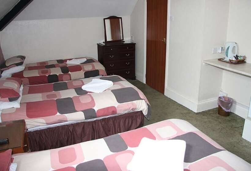 민박 Dove Court Travel Lodge 7   Top Floor Double Bedroom