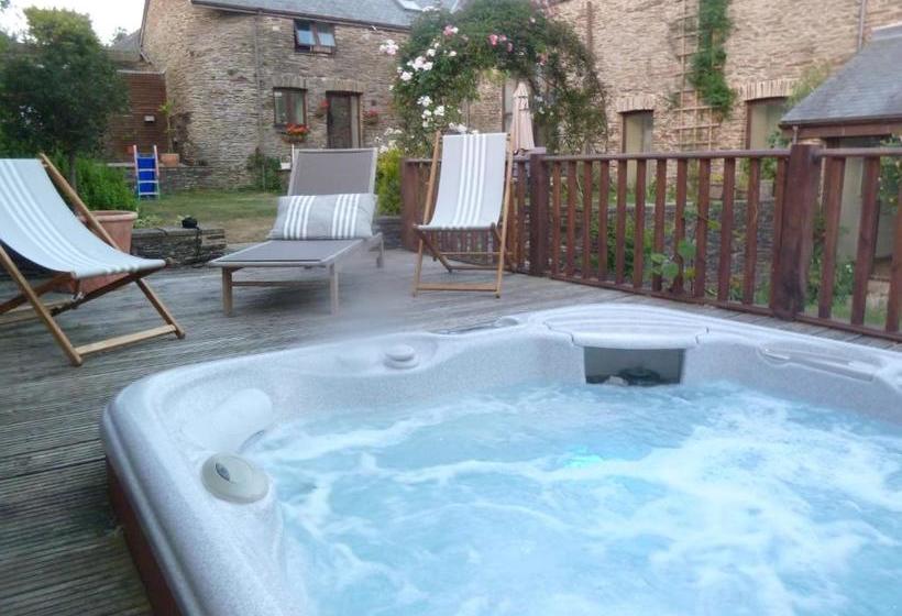 مبيت وإفطار Greenway Barn