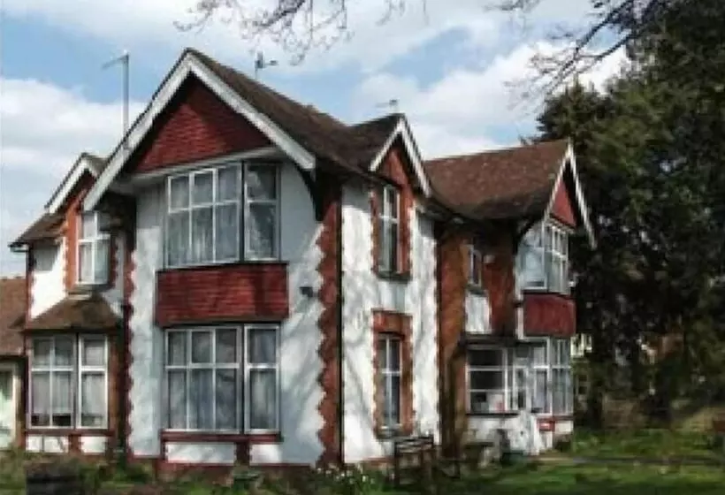 تختخواب و صبحانه Lenton Lodge Guest House