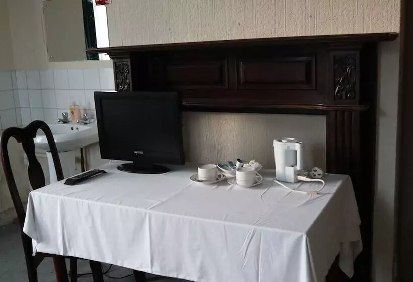 تختخواب و صبحانه Lenton Lodge Guest House