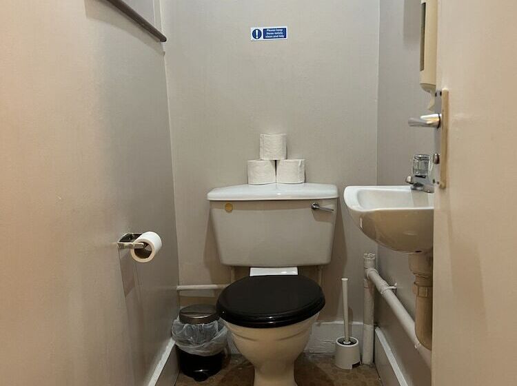 住宿加早餐  The Crystal Lodge