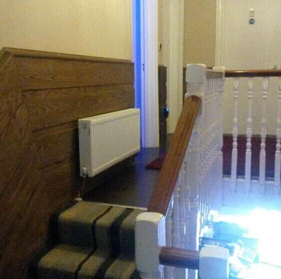 צימר The Crystal Lodge