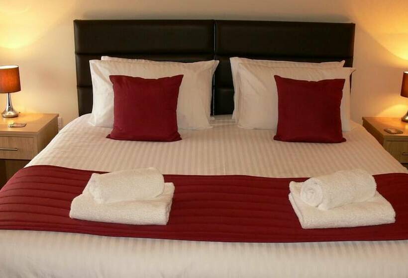 مبيت وإفطار The Home Arms Guesthouse