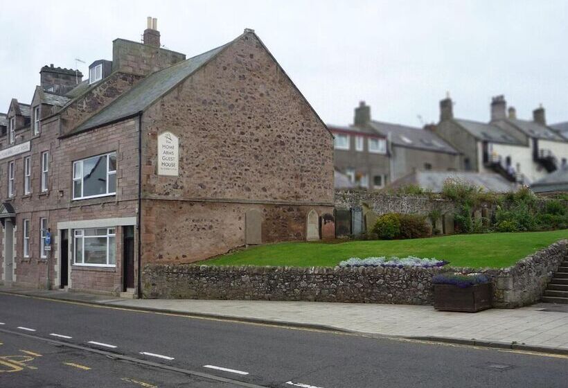 مبيت وإفطار The Home Arms Guesthouse