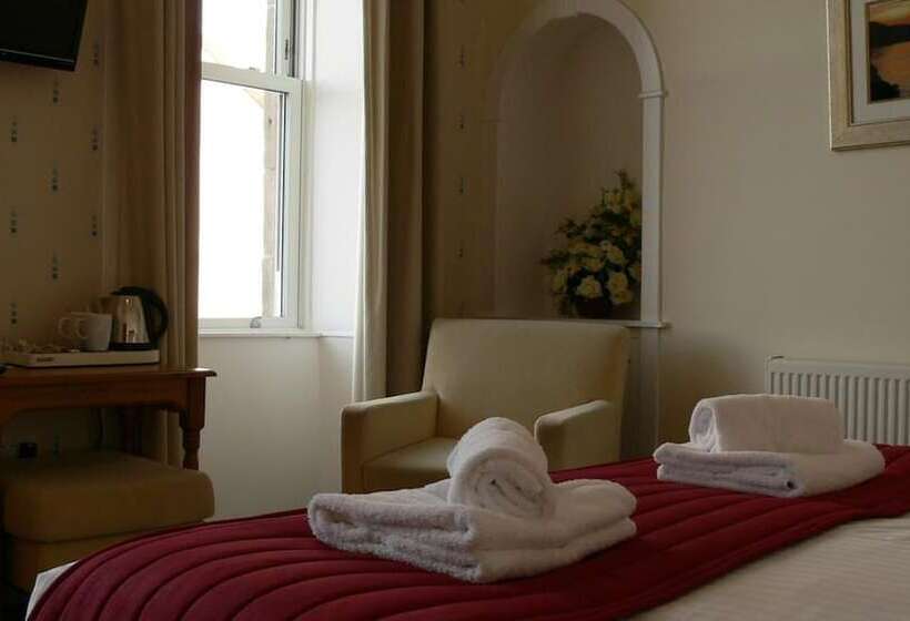 مبيت وإفطار The Home Arms Guesthouse