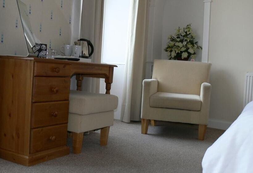 مبيت وإفطار The Home Arms Guesthouse