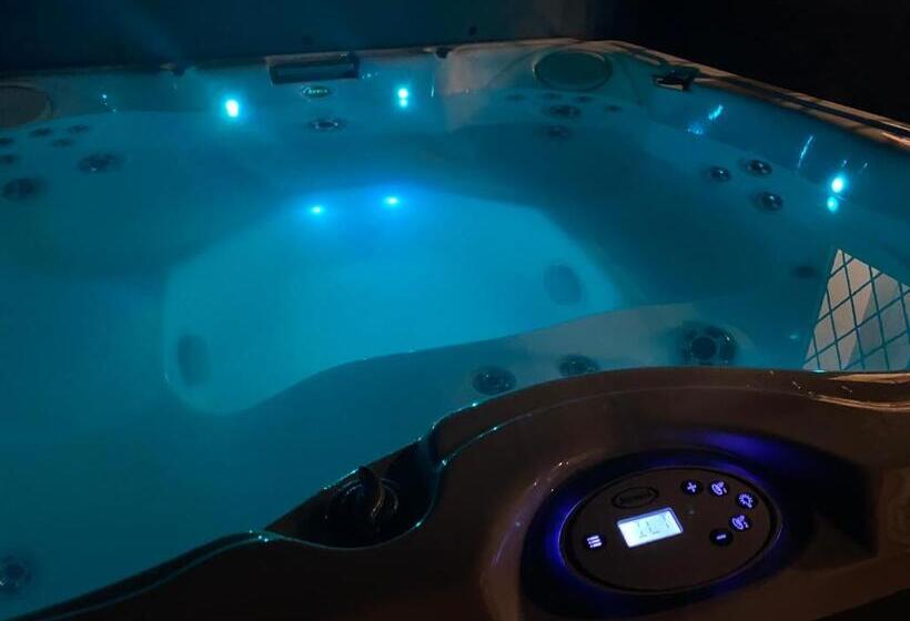 Bridge Hotel Brandon