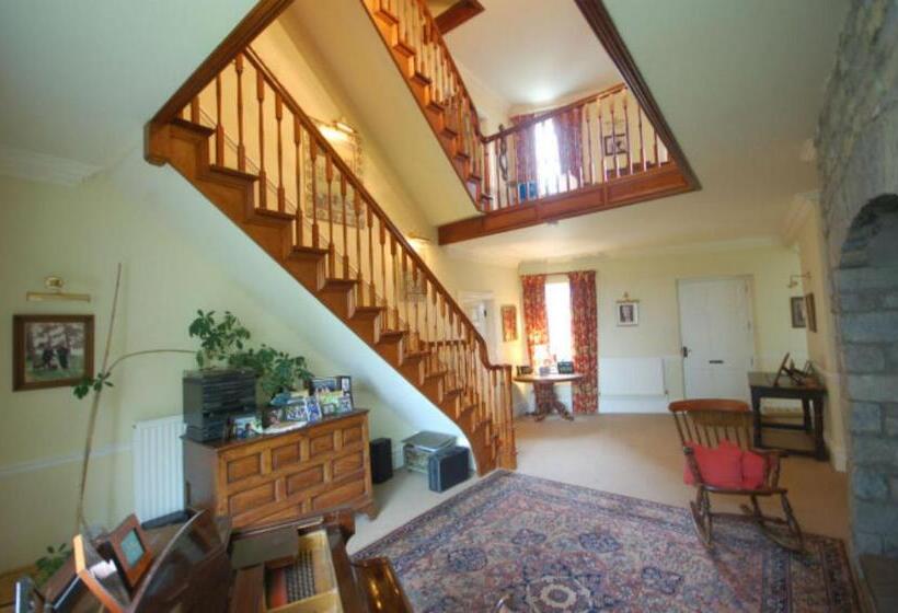 Clemenstone House B&b