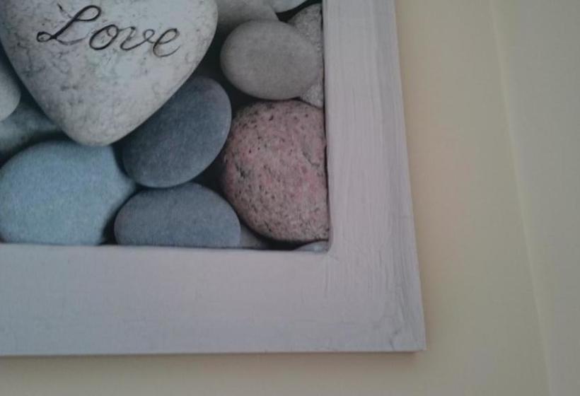 فندق 81 The Prom