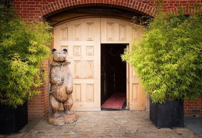 فندق Crazy Bear Beaconsfield