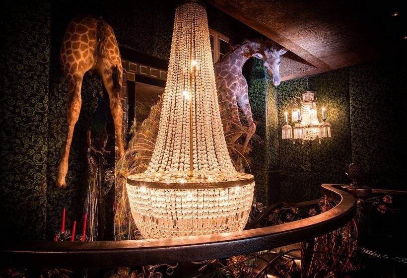 فندق Crazy Bear Beaconsfield