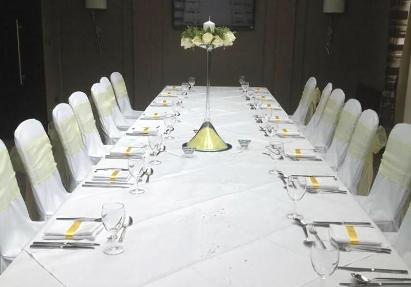 Отель Dumfries Arms