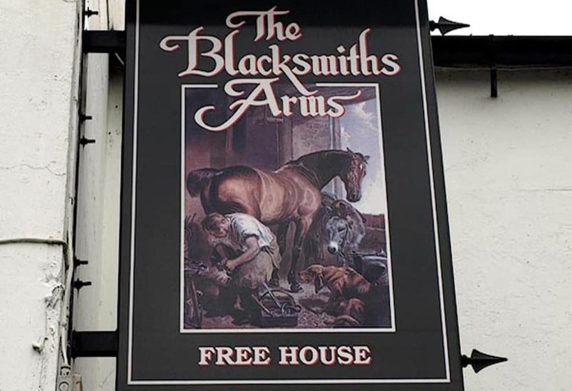 ホテル The Blacksmiths Arms