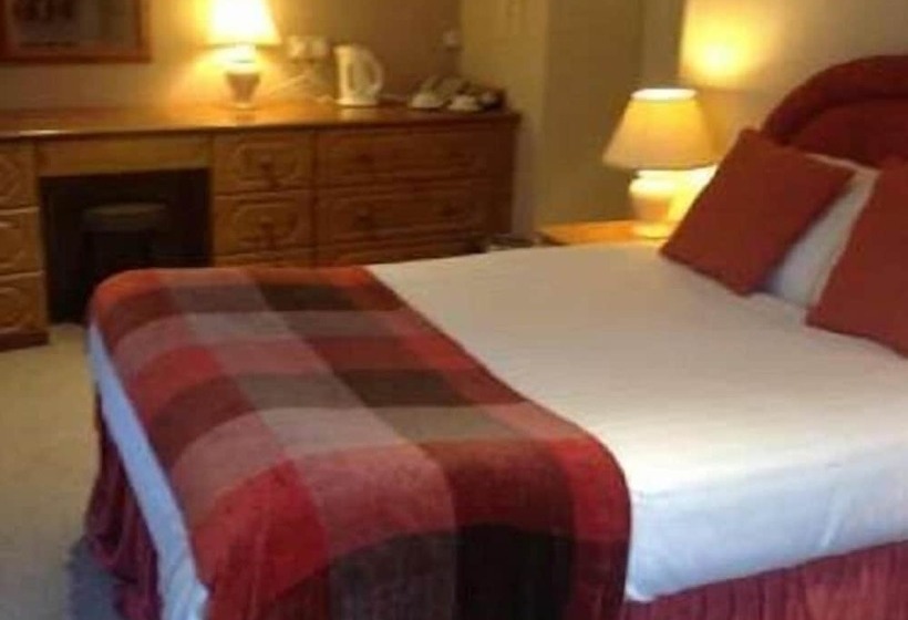 ホテル The Blacksmiths Arms