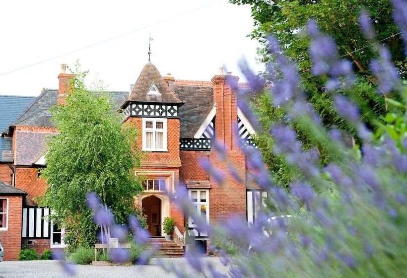 ホテル The Priory