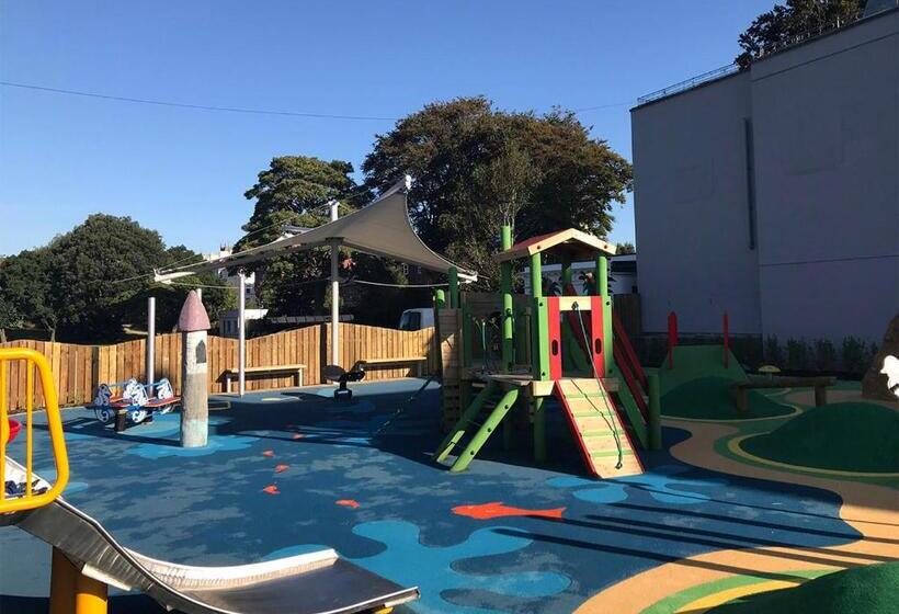 ホテル The Whistledown