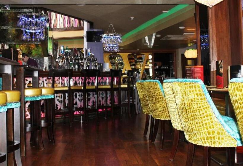 ホテル The Whistledown