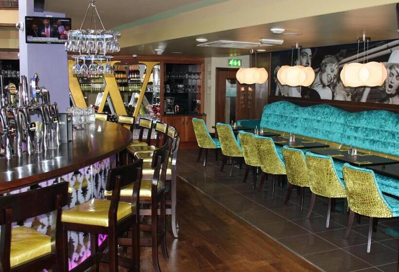 ホテル The Whistledown