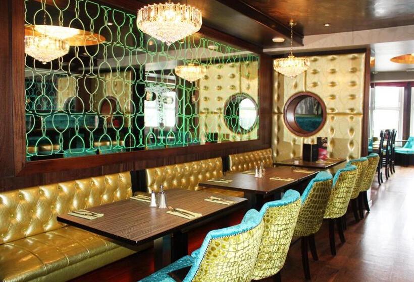 ホテル The Whistledown