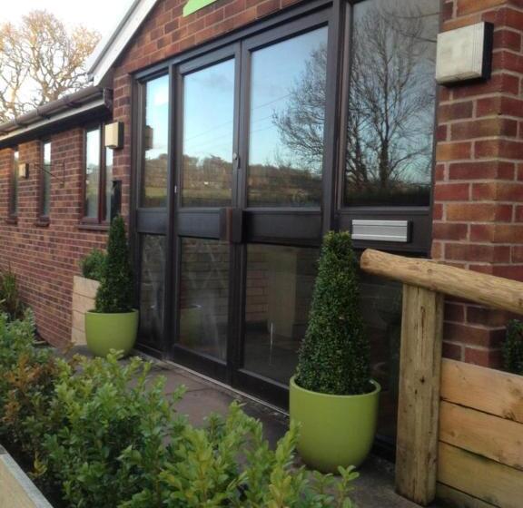 모텔 Newlands Holidays