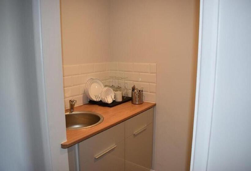 모텔 Newlands Holidays