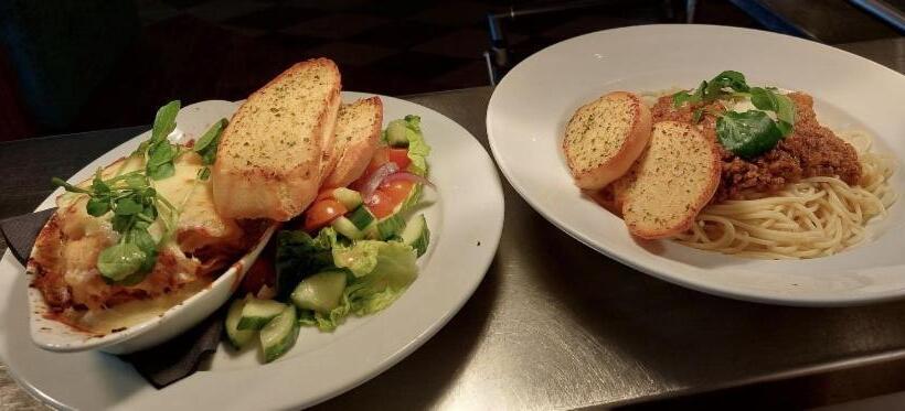 모텔 Newlands Holidays