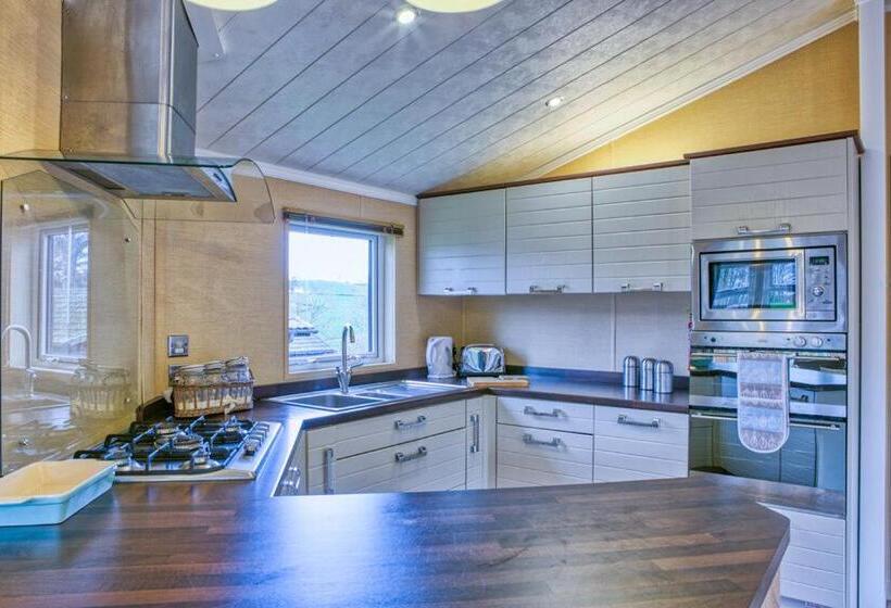 모텔 Newlands Holidays